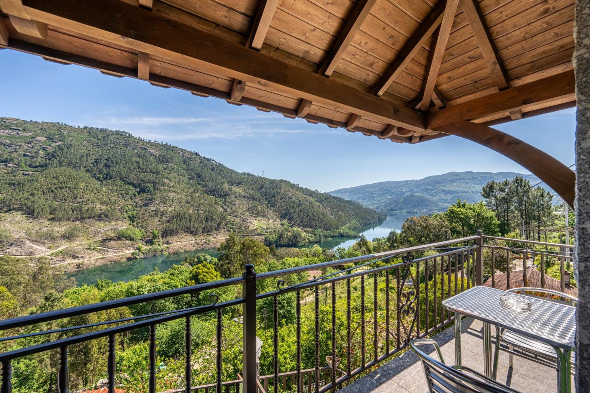 Вилла Quinta Da Carvalha Герес Экстерьер фото